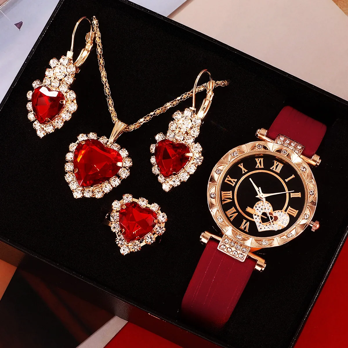 サプライズミステリーボックス。100％当たる！写真に示されて - Jewelry For Watches のレビューと価格
