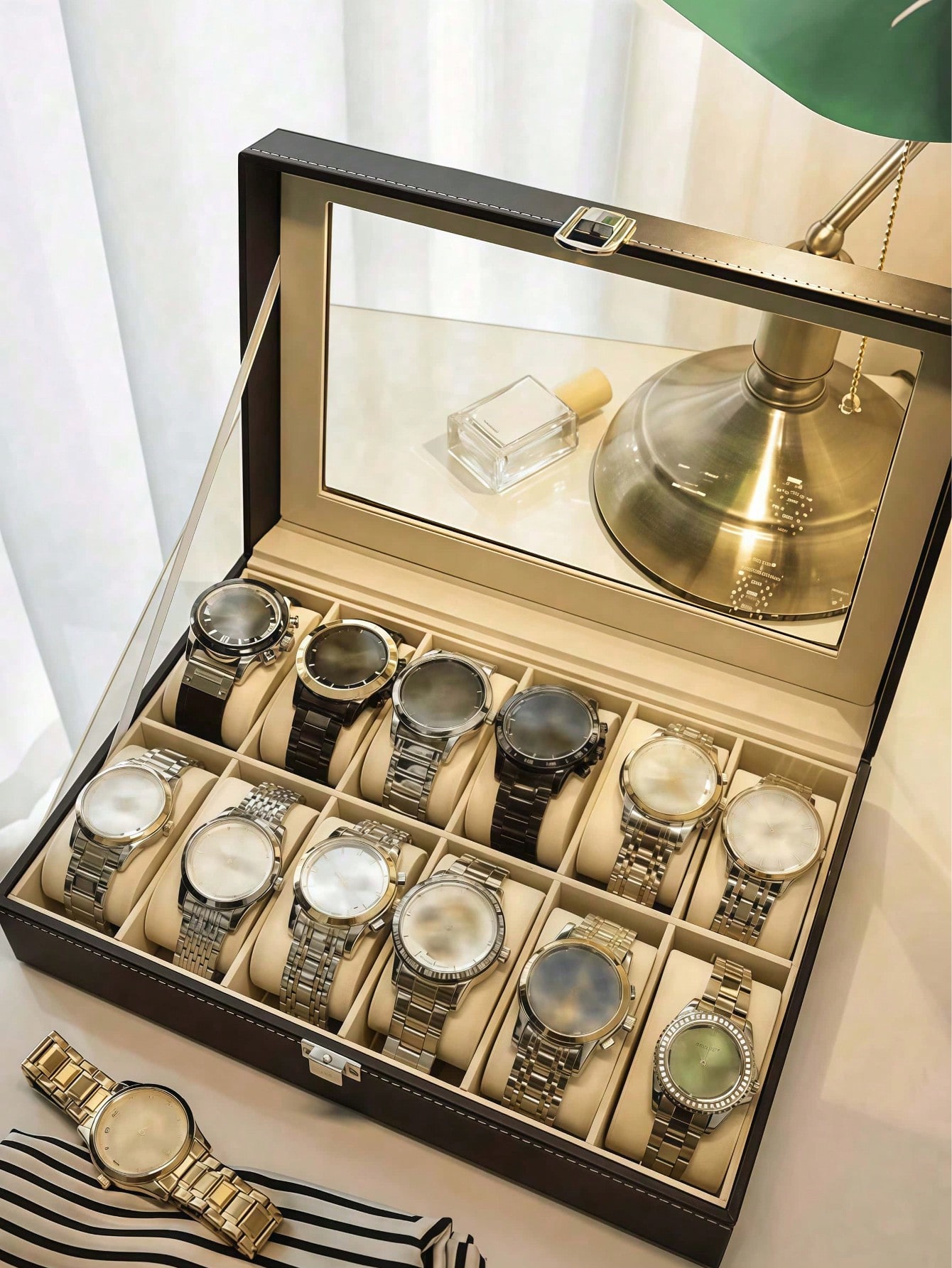 ロック付きレザー時計ボックス、大容量時計ディスプレイケース、 - Watch Display Box のレビューと価格